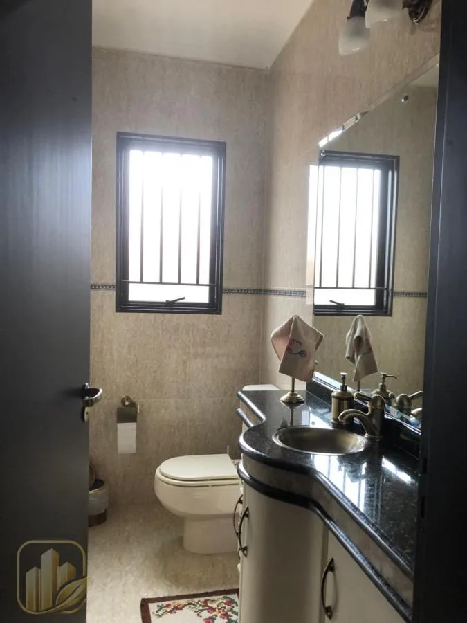 Casa para Venda em São Roque, Centro, 3 dormitórios, 3 suítes, 6 banheiros, 4 vagas