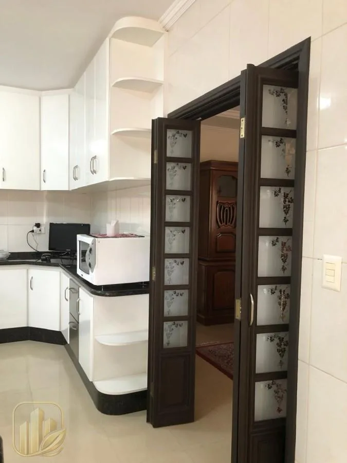 Casa para Venda em São Roque, Centro, 3 dormitórios, 3 suítes, 6 banheiros, 4 vagas