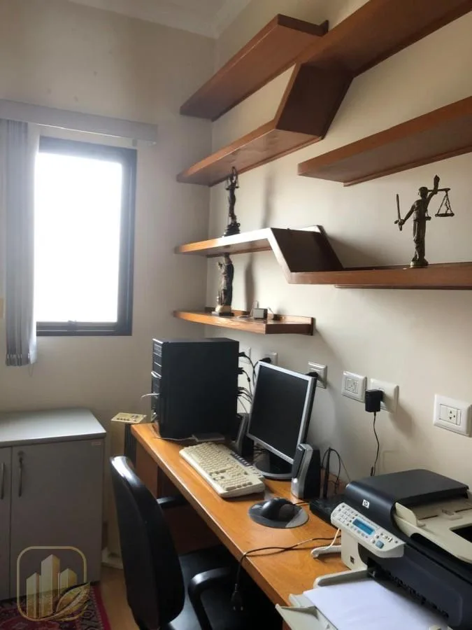 Casa para Venda em São Roque, Centro, 3 dormitórios, 3 suítes, 6 banheiros, 4 vagas