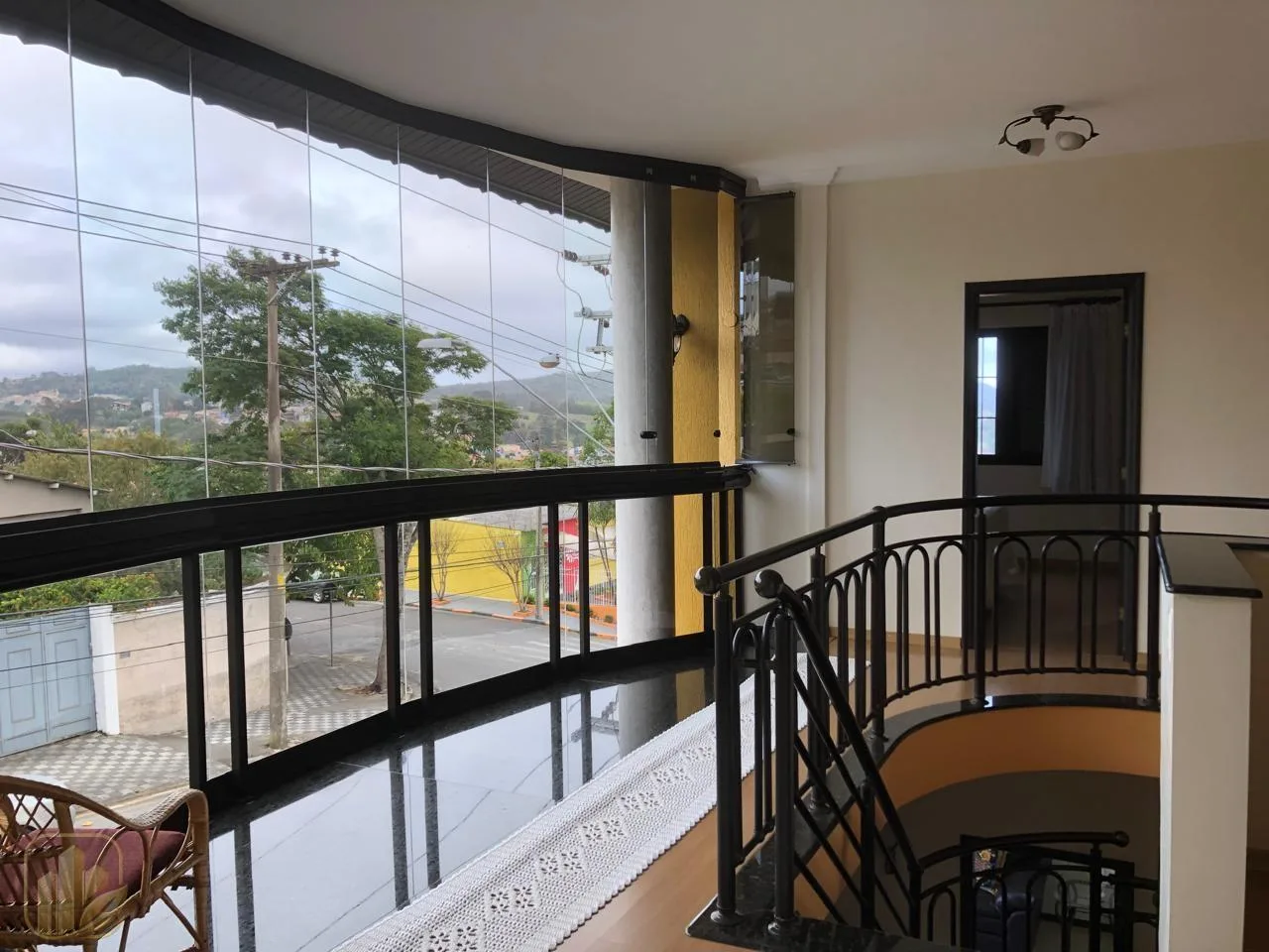 Casa para Venda em São Roque, Centro, 3 dormitórios, 3 suítes, 6 banheiros, 4 vagas