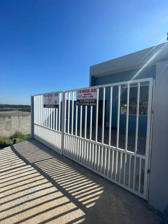 Casa para Venda em Mairinque, São José, 2 dormitórios, 1 banheiro, 2 vagas