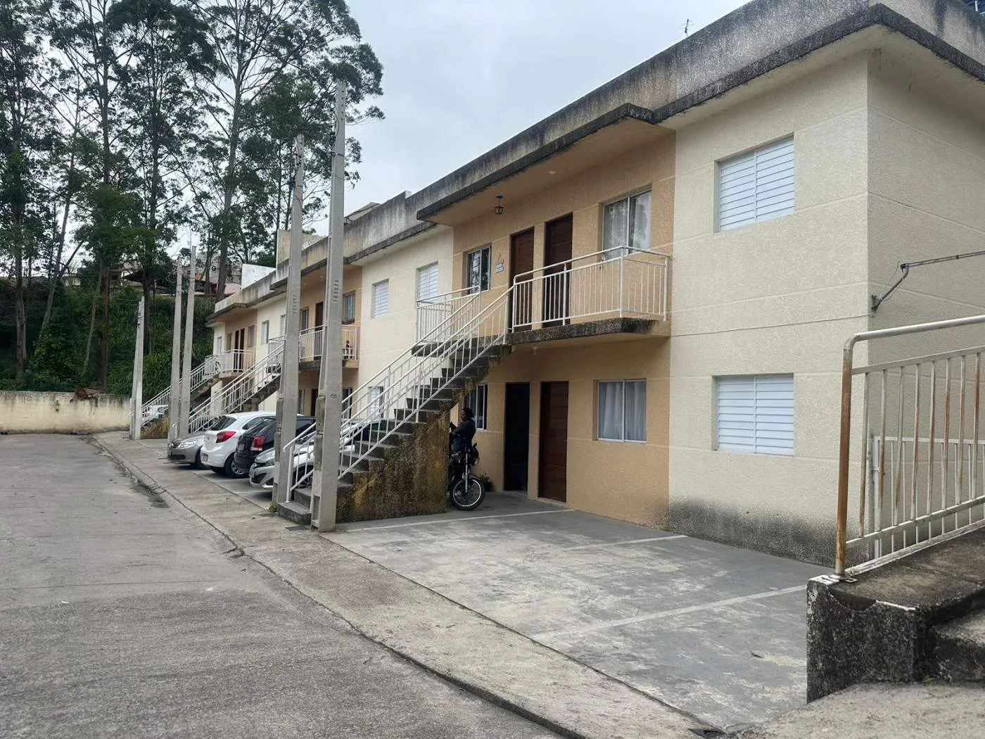 Casa em Condomínio para Venda em Mairinque, Renevile, 2 dormitórios, 1 banheiro, 2 vagas