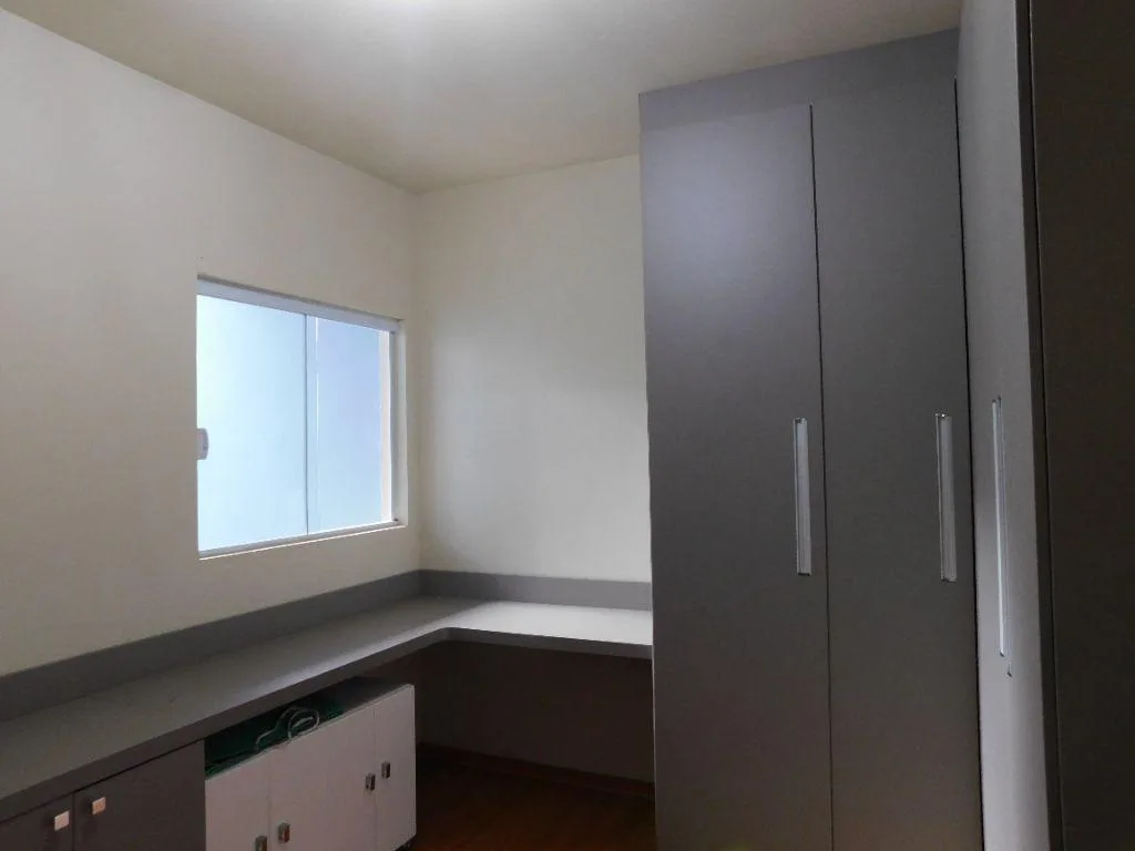 Casa para Venda em Mairinque, Renevile, 2 dormitórios, 1 banheiro, 2 vagas