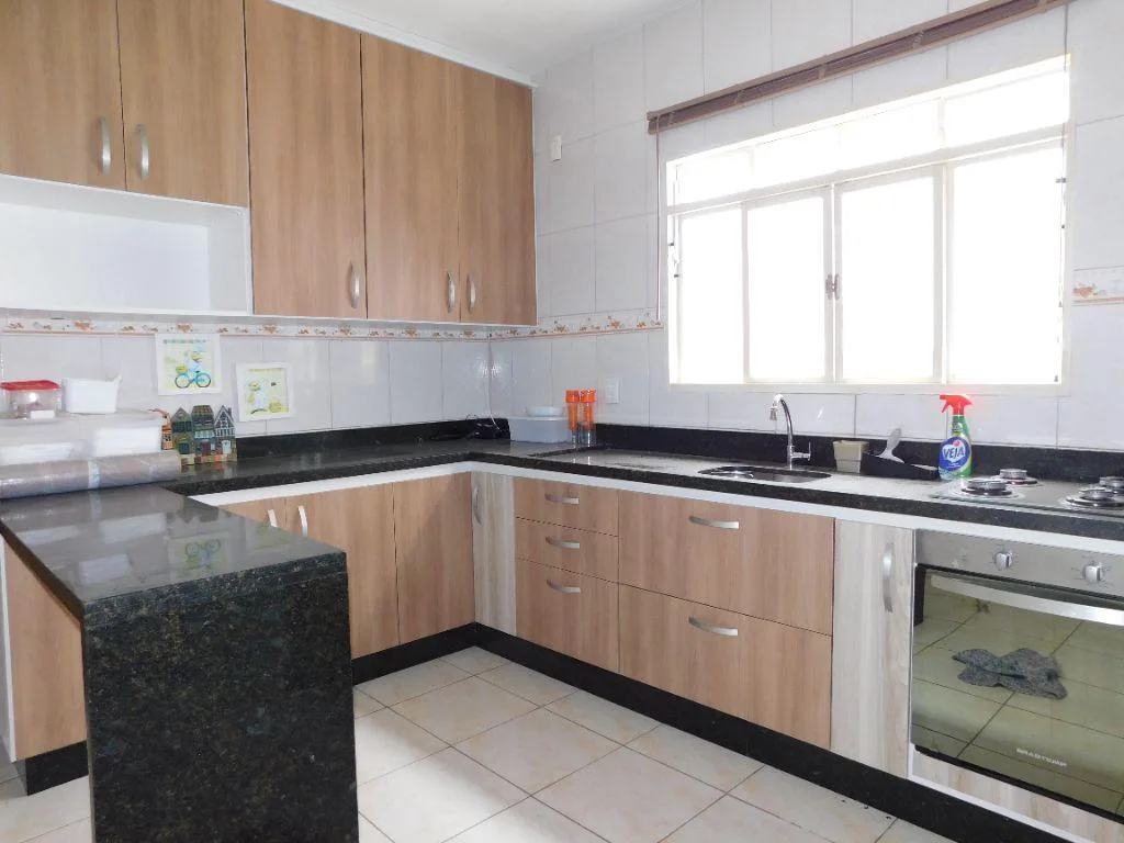 Casa para Venda em Mairinque, Renevile, 2 dormitórios, 1 banheiro, 2 vagas