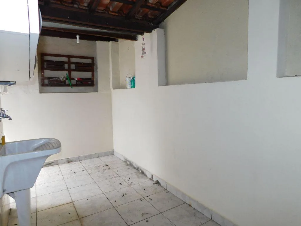 Casa para Venda em Mairinque, Renevile, 2 dormitórios, 1 banheiro, 2 vagas