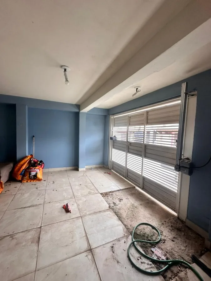 Casa para Venda em Mairinque, Renevile, 2 dormitórios, 1 banheiro, 2 vagas