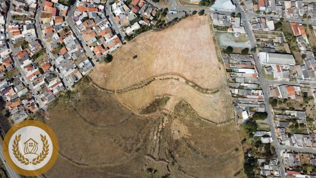Área para Loteamento para Venda em Mairinque, Jardim Flora