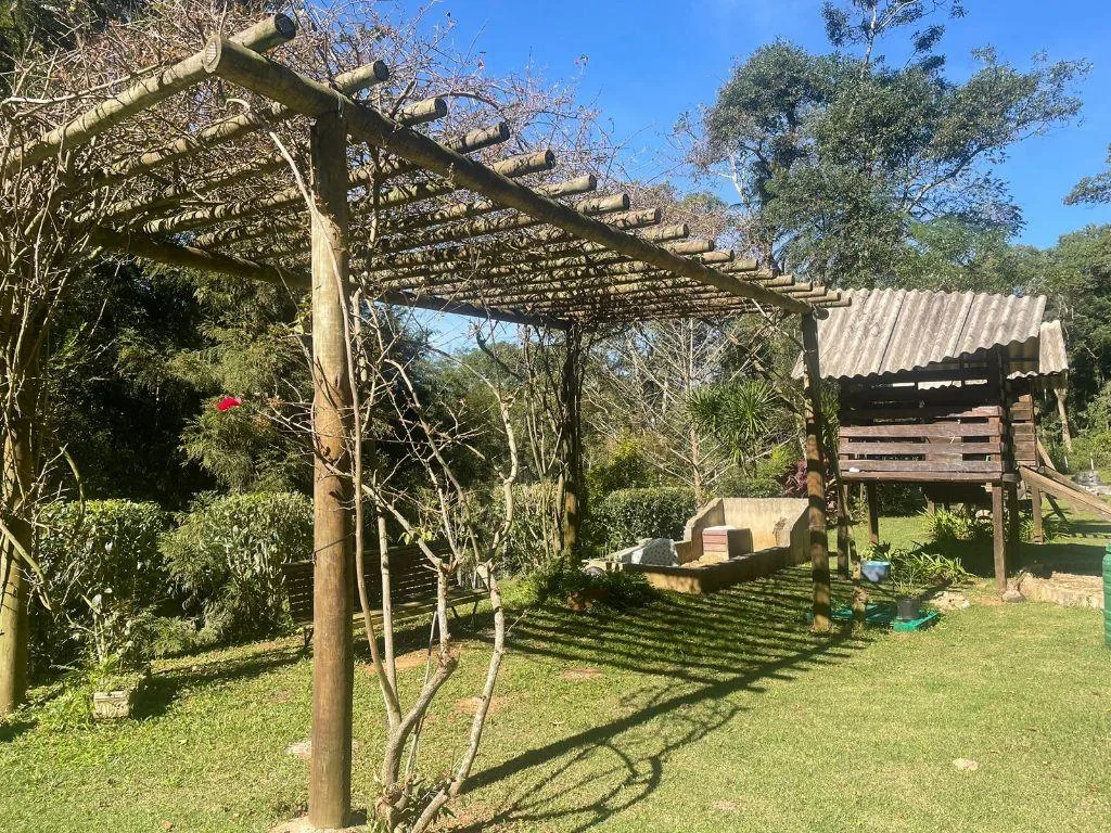 Sítio para Venda em São Roque, Caete (Mailasqui), 3 dormitórios, 2 banheiros, 10 vagas