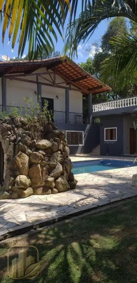 Chácara para Venda em São Roque, Centro, 6 dormitórios, 3 suítes, 6 banheiros, 5 vagas