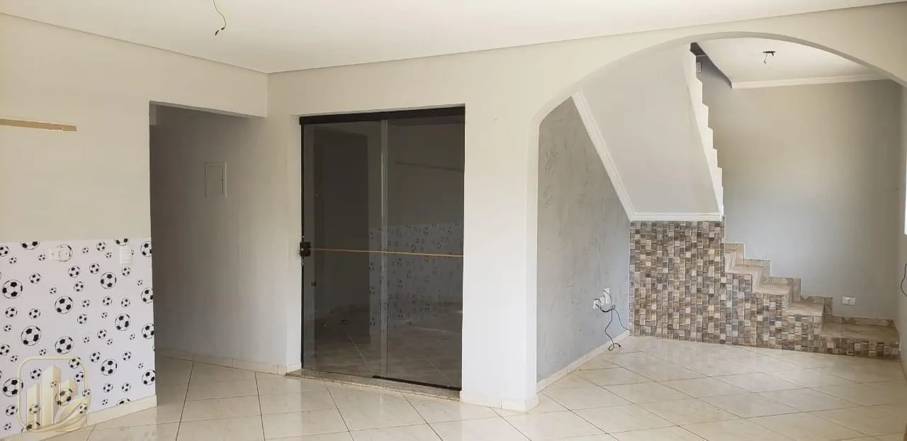 Chácara para Venda em São Roque, Centro, 6 dormitórios, 3 suítes, 6 banheiros, 5 vagas