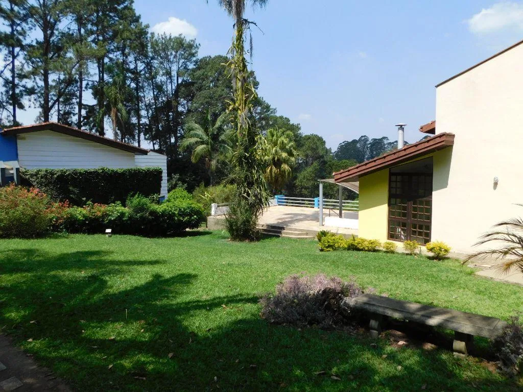 Sítio para Venda em São Roque, Loteamento Recanto da Paz, 2 dormitórios, 2 suítes, 3 banheiros, 2 vagas