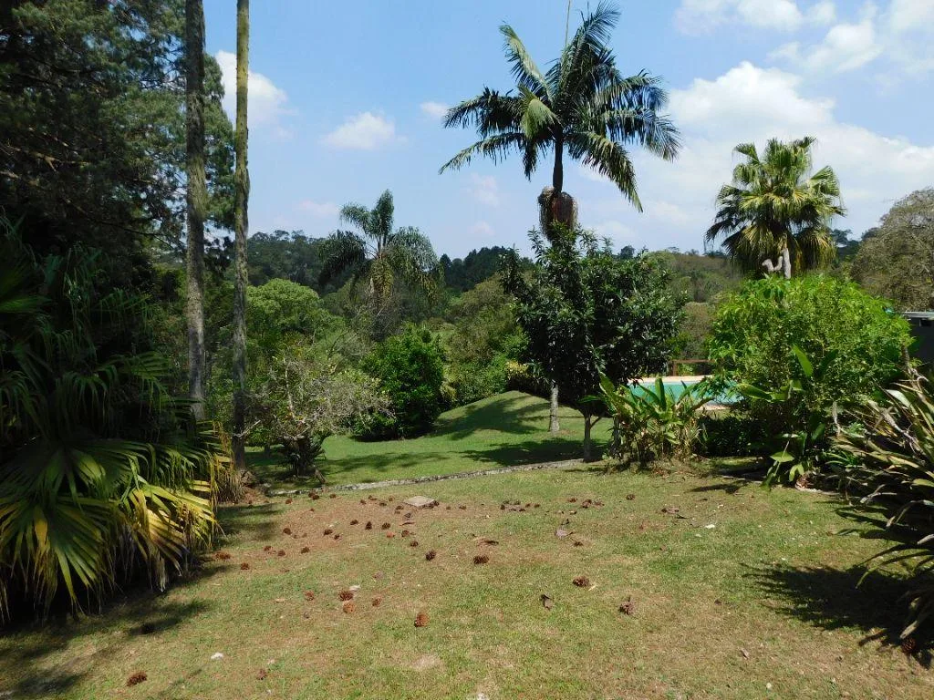Sítio para Venda em São Roque, Loteamento Recanto da Paz, 2 dormitórios, 2 suítes, 3 banheiros, 2 vagas