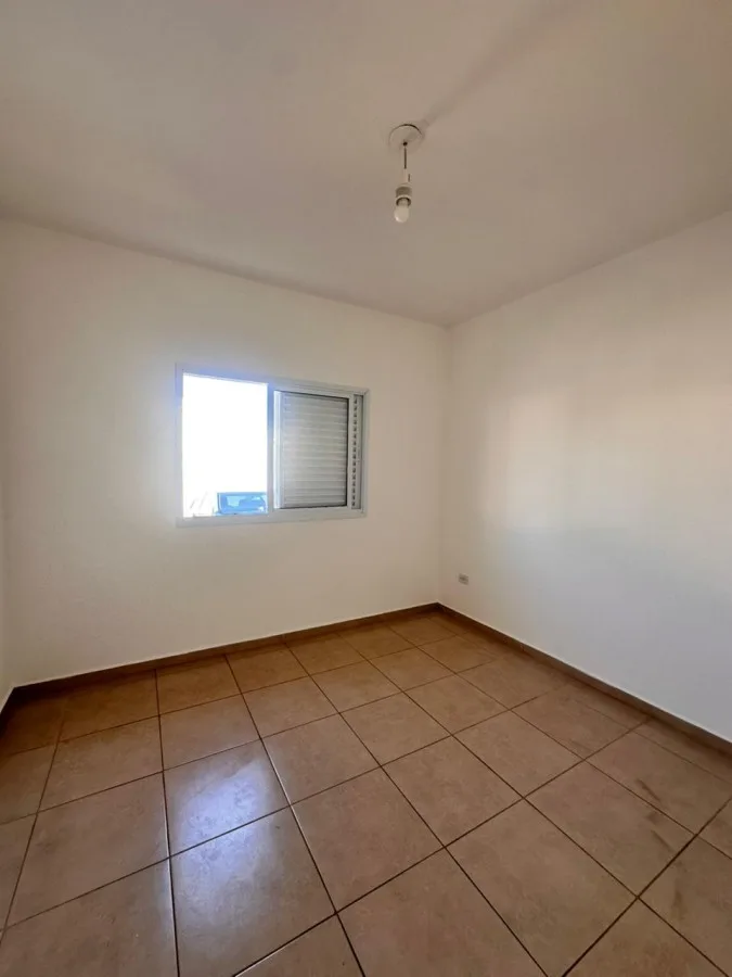 Casa em Condomínio para Venda em Mairinque, Jardim Brasília, 2 dormitórios, 1 suíte, 1 banheiro, 2 vagas