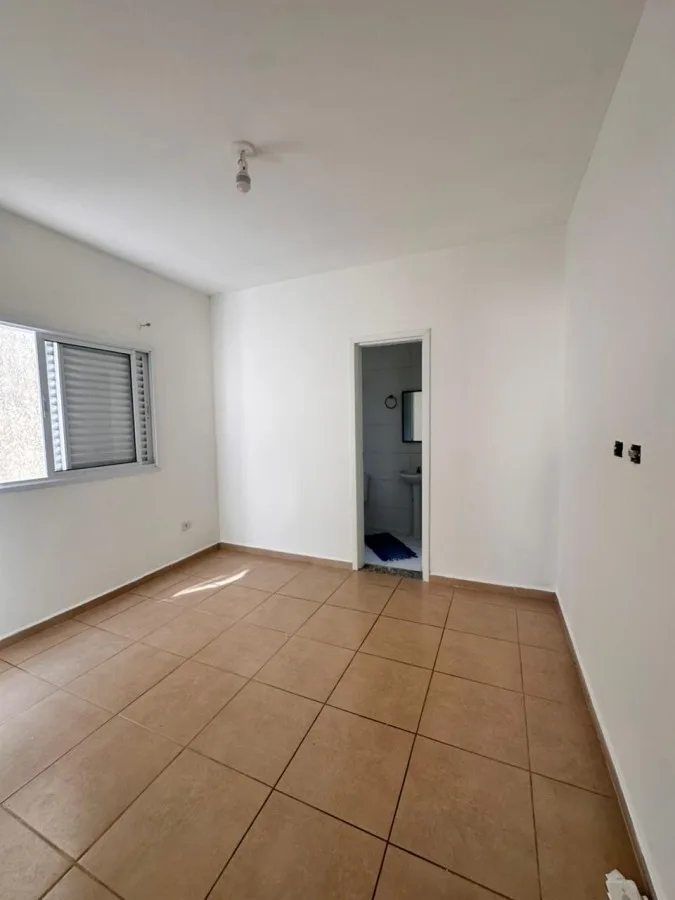 Casa em Condomínio para Venda em Mairinque, Jardim Brasília, 2 dormitórios, 1 suíte, 1 banheiro, 2 vagas
