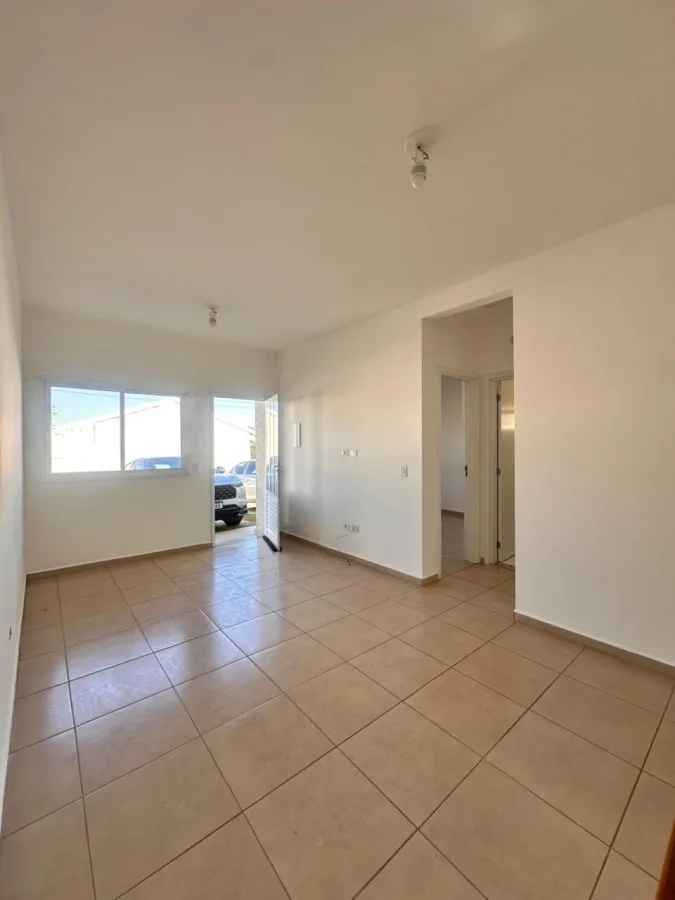 Casa em Condomínio para Venda em Mairinque, Jardim Brasília, 2 dormitórios, 1 suíte, 1 banheiro, 2 vagas