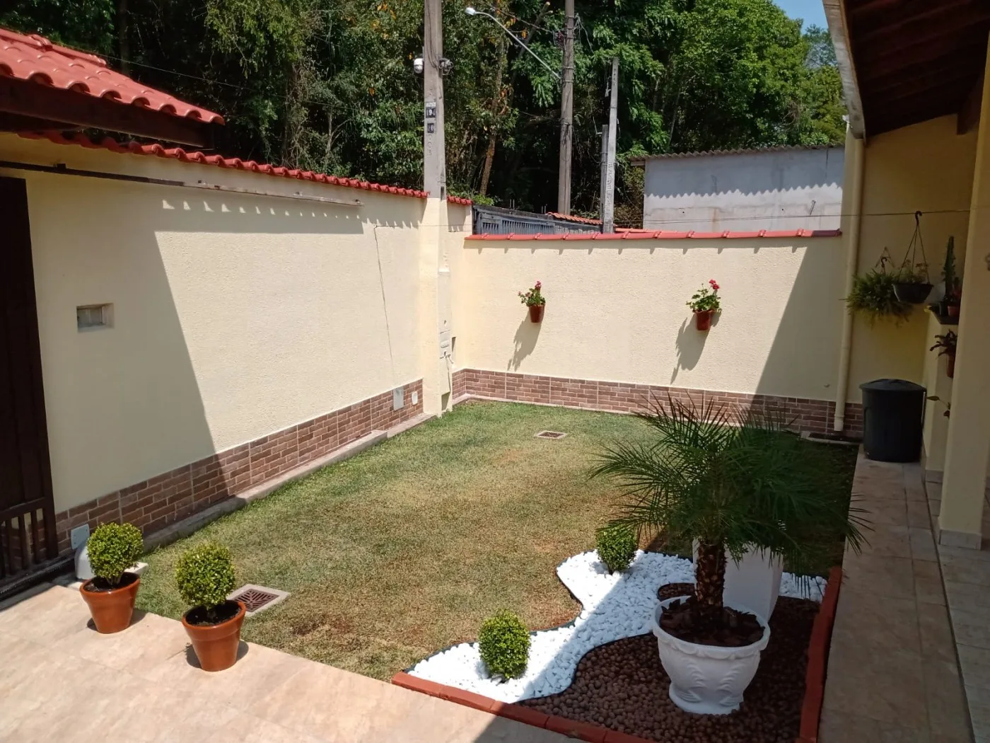 Casa para Venda em São Roque, Gabriel Piza, 2 dormitórios, 1 suíte, 1 banheiro, 3 vagas