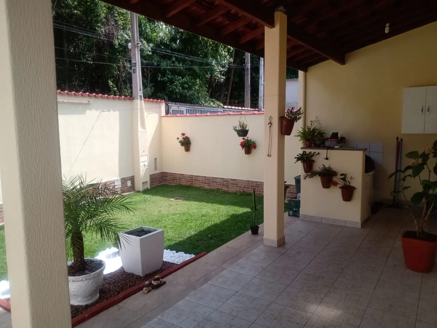 Casa para Venda em São Roque, Gabriel Piza, 2 dormitórios, 1 suíte, 1 banheiro, 3 vagas