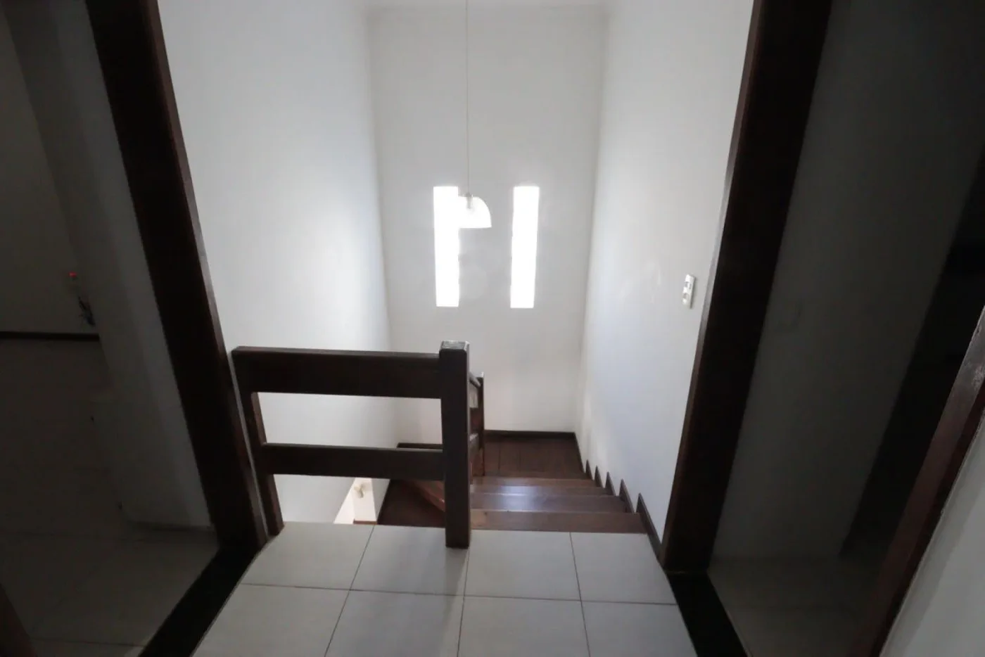 Casa para Venda em São Roque, Jardim Villaça, 4 dormitórios, 1 suíte, 1 banheiro, 2 vagas