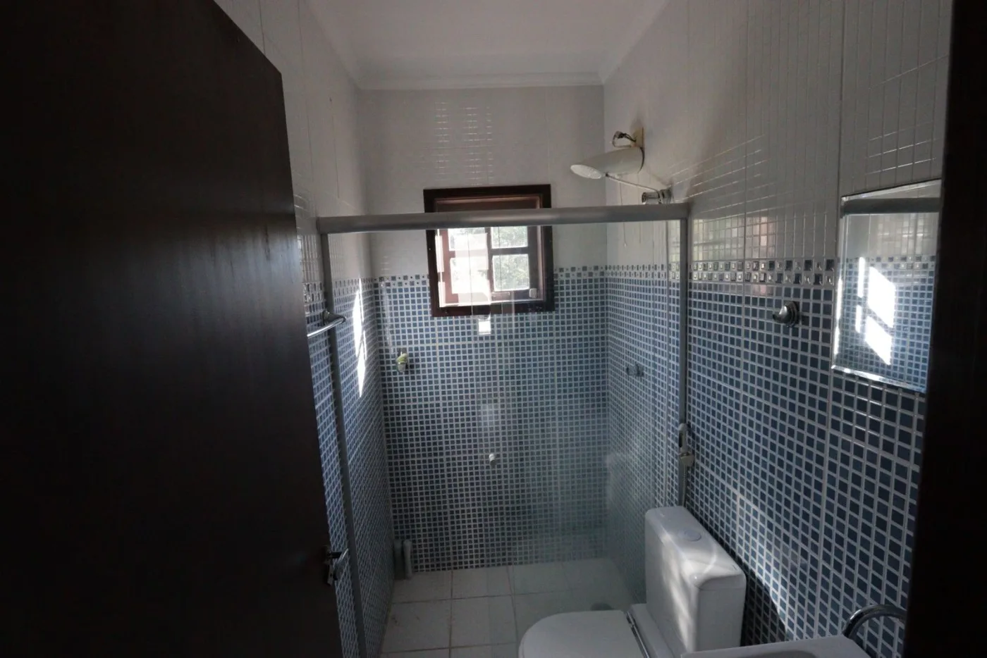 Casa para Venda em São Roque, Jardim Villaça, 4 dormitórios, 1 suíte, 1 banheiro, 2 vagas