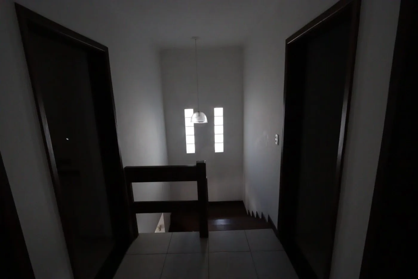 Casa para Venda em São Roque, Jardim Villaça, 4 dormitórios, 1 suíte, 1 banheiro, 2 vagas