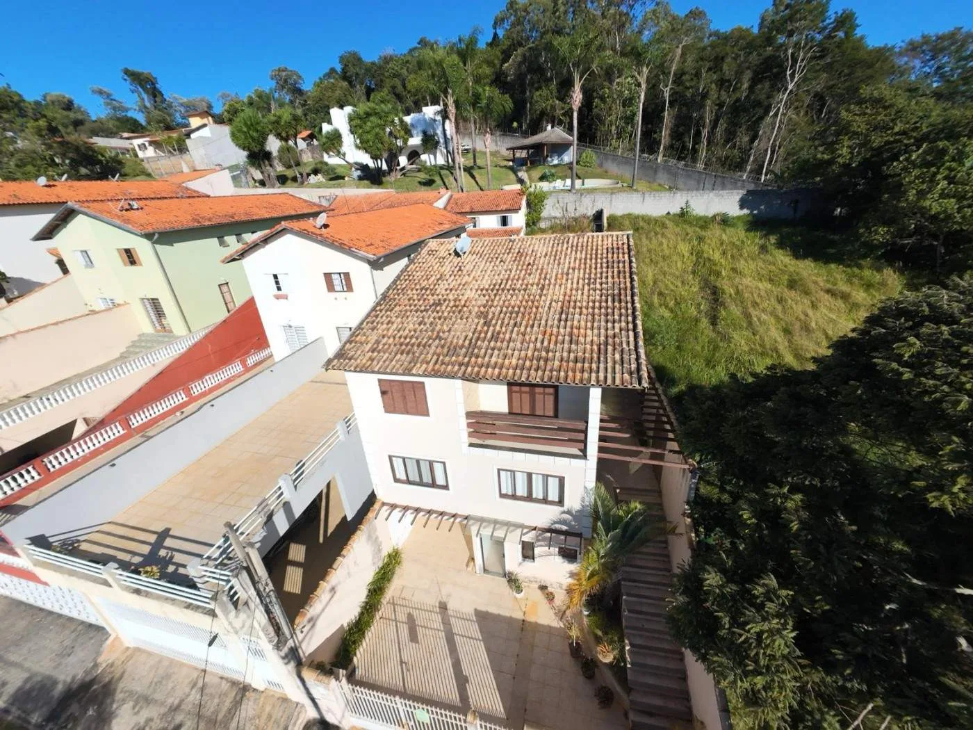 Casa para Venda em São Roque, Jardim Villaça, 4 dormitórios, 1 suíte, 1 banheiro, 2 vagas