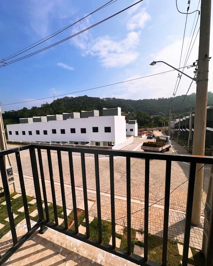 Casa em Condomínio para Venda em São Roque, Taboão, 3 dormitórios, 1 suíte, 1 banheiro, 2 vagas