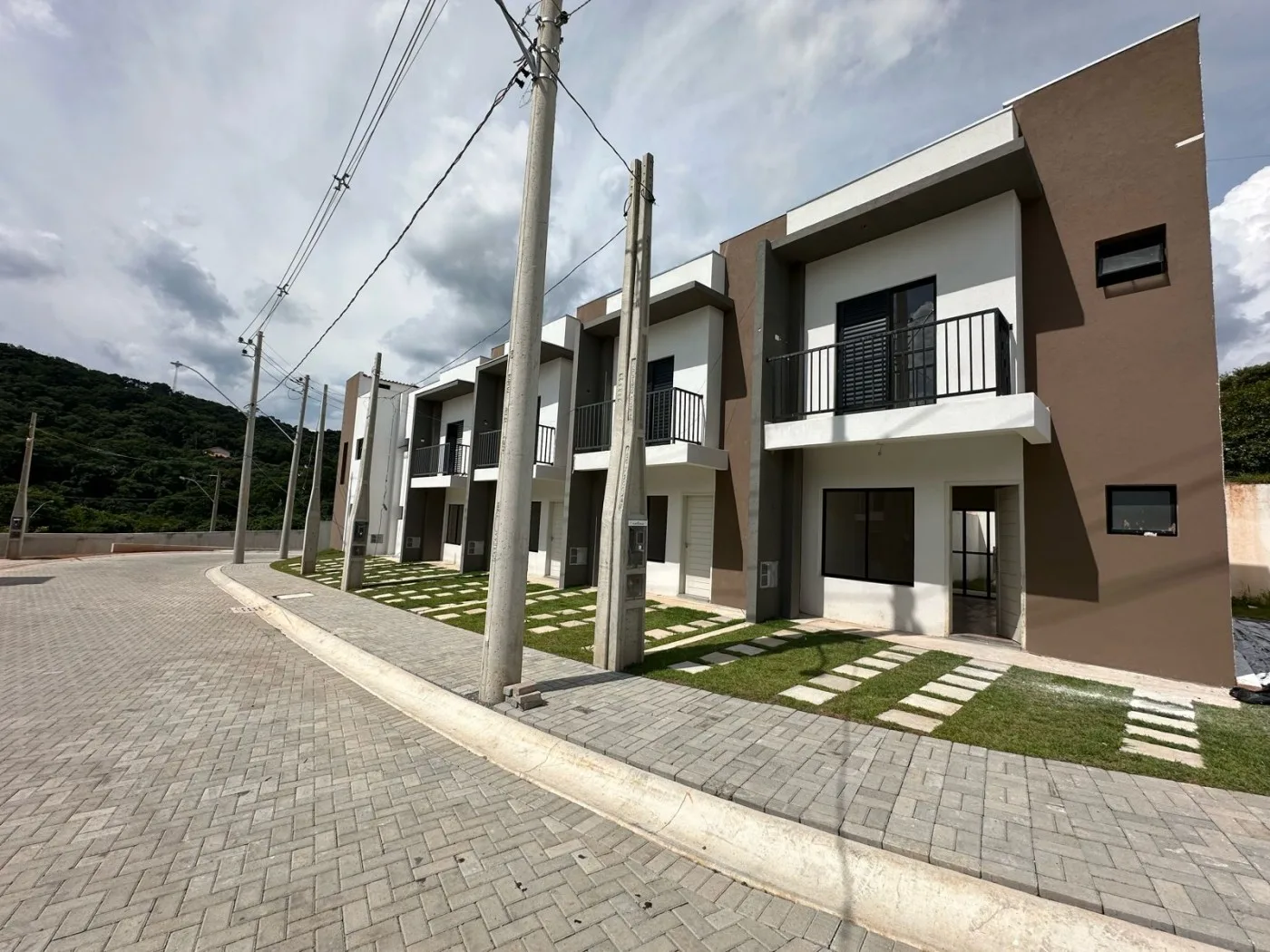 Casa em Condomínio para Venda em São Roque, Taboão, 3 dormitórios, 1 suíte, 1 banheiro, 2 vagas