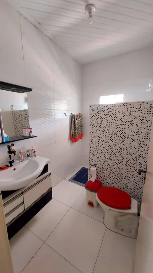 Casa para Venda em São Roque, Centro (Canguera), 2 dormitórios, 1 suíte, 1 banheiro, 4 vagas