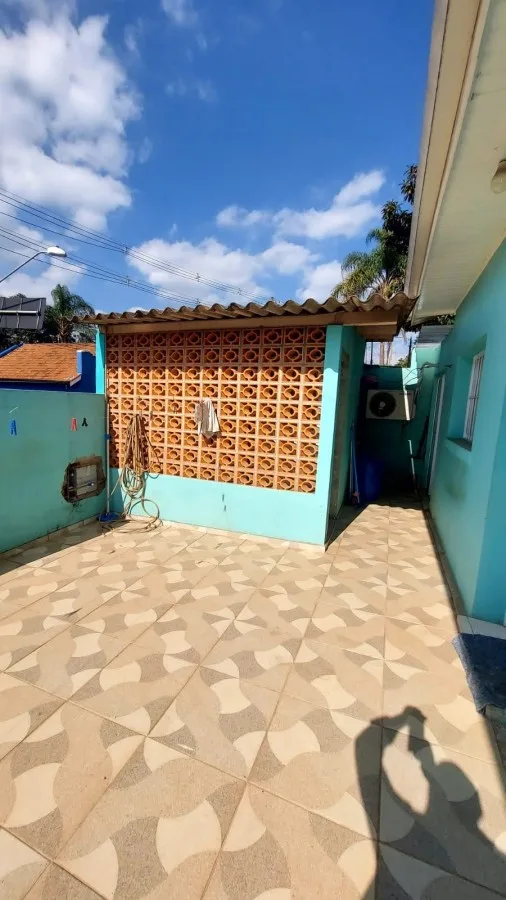 Casa para Venda em São Roque, Centro (Canguera), 2 dormitórios, 1 suíte, 1 banheiro, 4 vagas