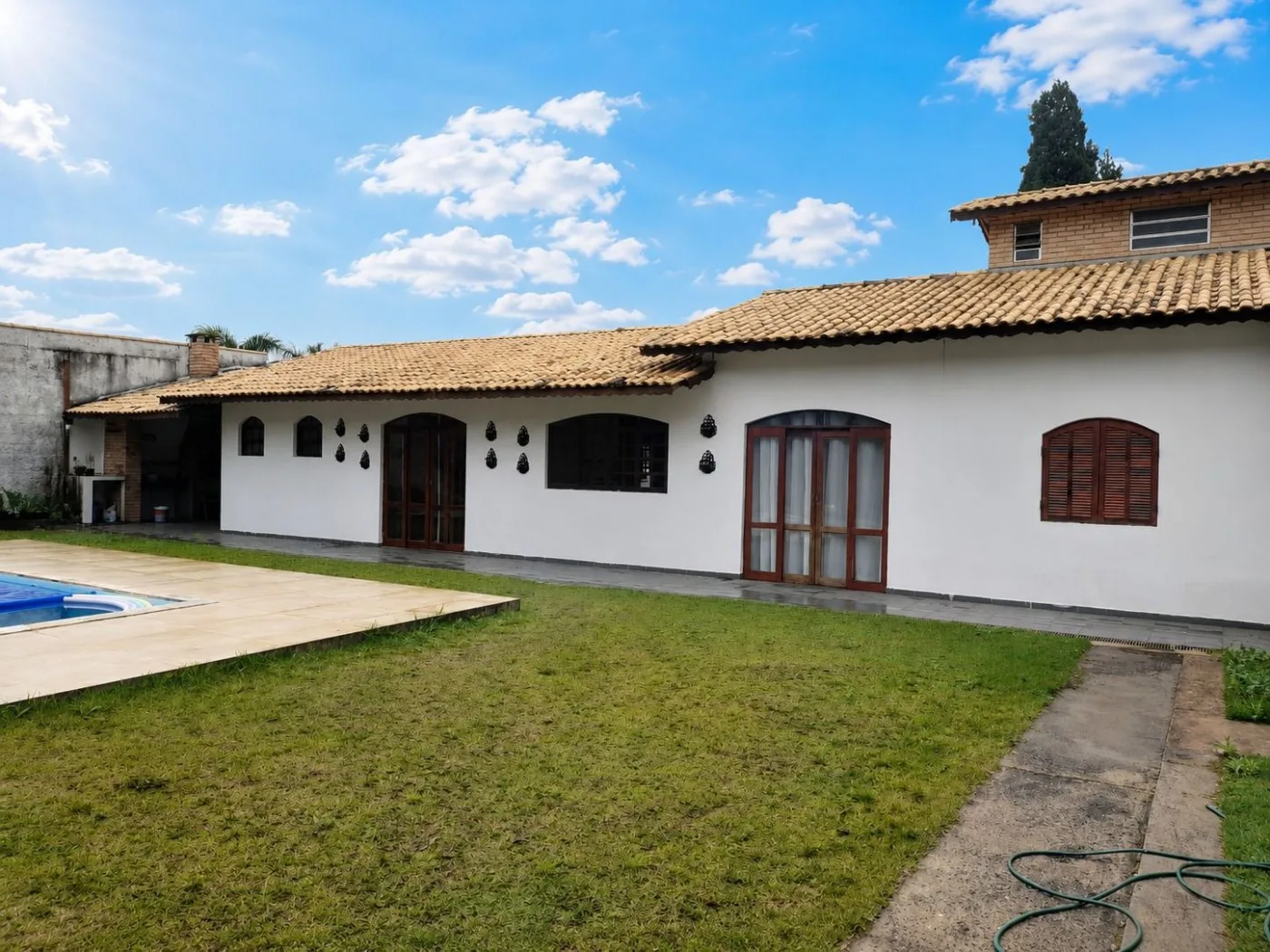 Chácara para Venda em São Roque, Pavão (Canguera), 3 dormitórios, 3 suítes, 1 banheiro, 5 vagas