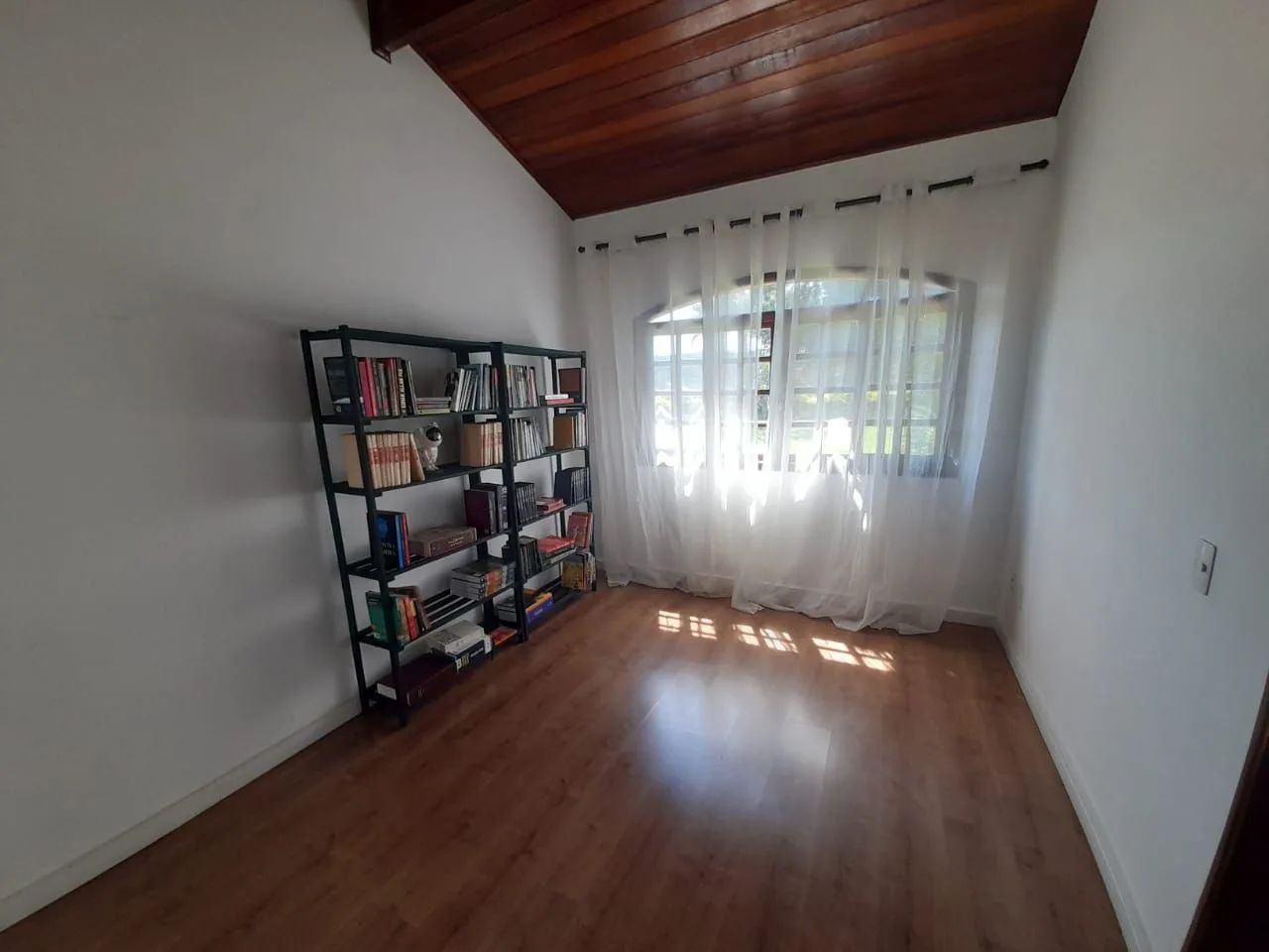 Chácara para Venda em São Roque, Pavão (Canguera), 3 dormitórios, 3 suítes, 1 banheiro, 5 vagas