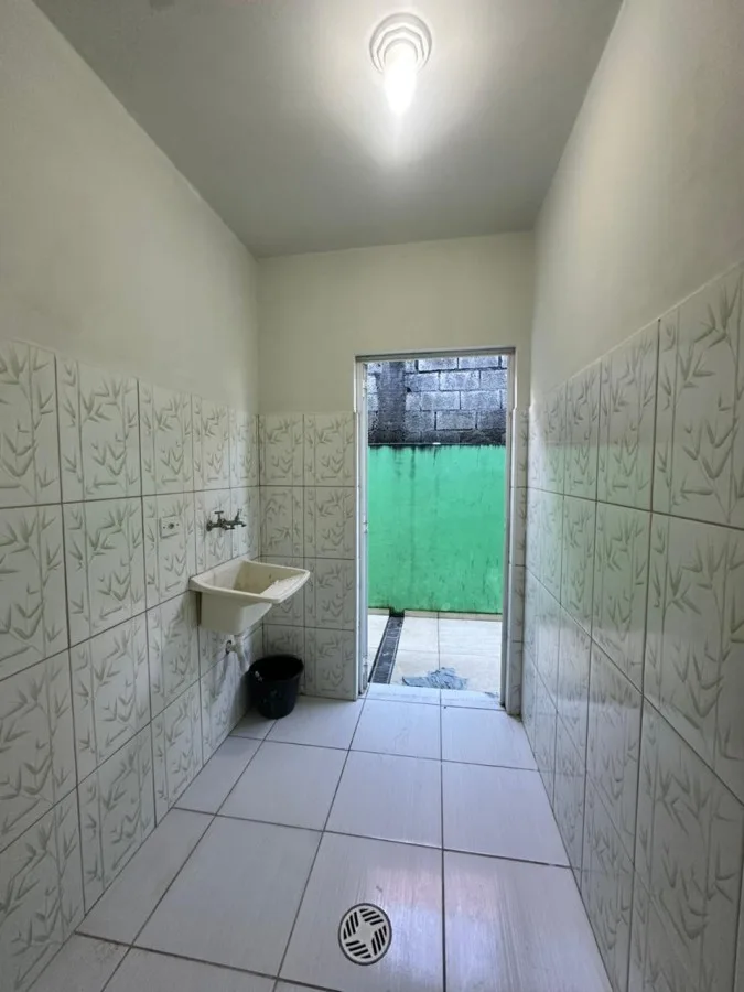 Casa para Venda em São Roque, Jardim Caparelli (Mailasqui), 2 dormitórios, 1 banheiro, 2 vagas