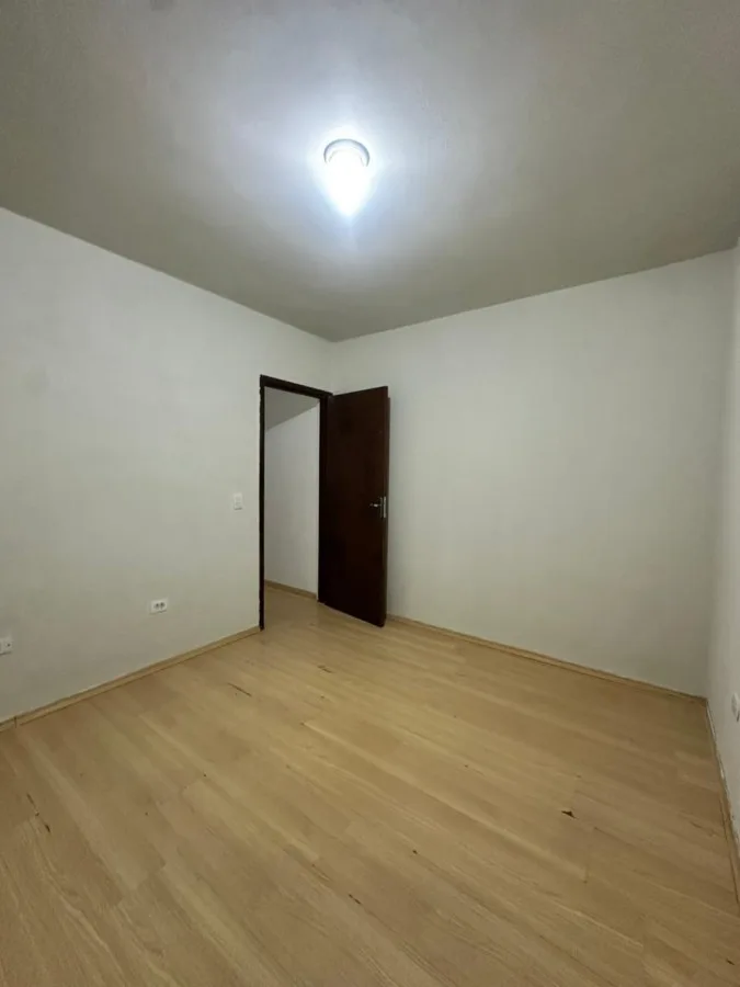 Casa para Venda em São Roque, Jardim Caparelli (Mailasqui), 2 dormitórios, 1 banheiro, 2 vagas