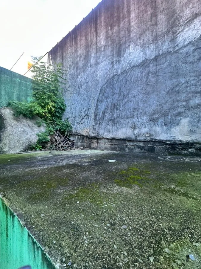 Casa para Venda em São Roque, Jardim Caparelli (Mailasqui), 2 dormitórios, 1 banheiro, 2 vagas
