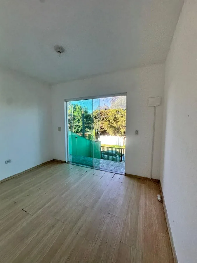 Casa para Venda em São Roque, Jardim Caparelli (Mailasqui), 2 dormitórios, 1 banheiro, 2 vagas