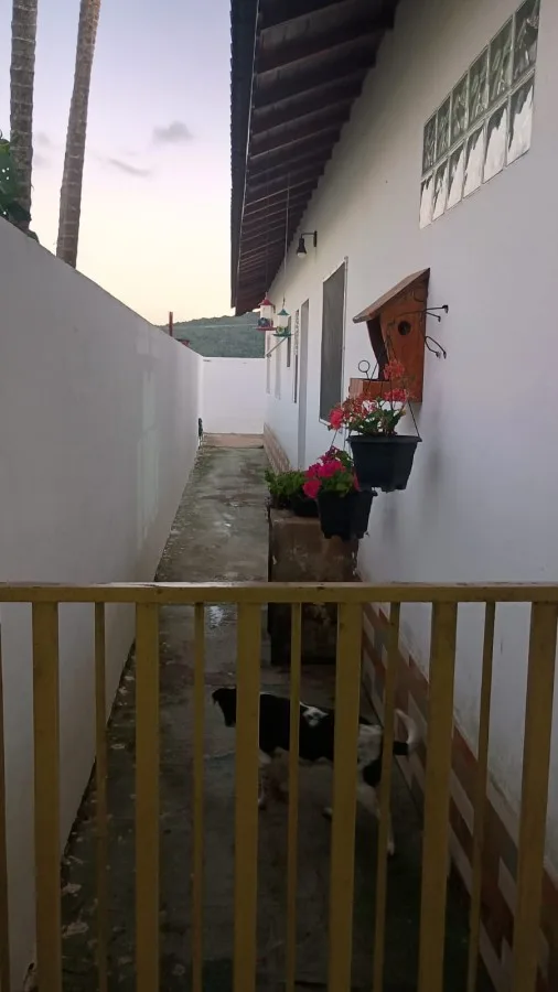 Casa para Venda em São Roque, Jardim Vinhas Do Sol (Mailasqui), 2 dormitórios, 1 banheiro, 2 vagas