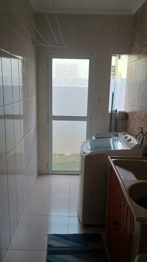 Casa para Venda em São Roque, Jardim Vinhas Do Sol (Mailasqui), 2 dormitórios, 1 banheiro, 2 vagas