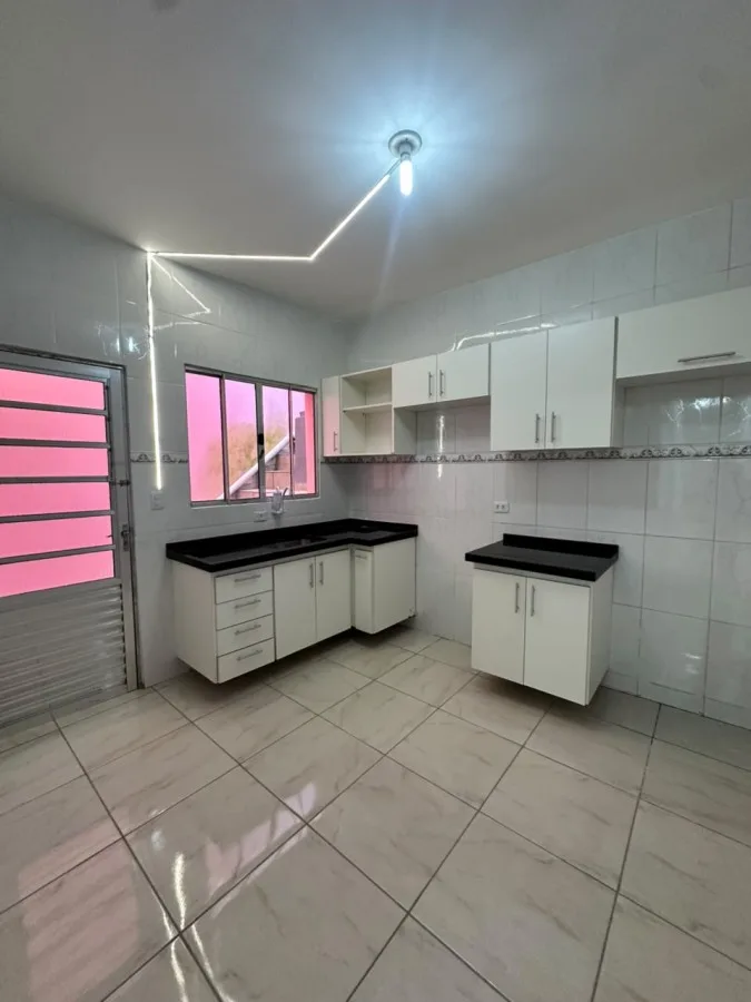 Casa para Venda em Mairinque, Reneville, 2 dormitórios, 1 banheiro, 2 vagas